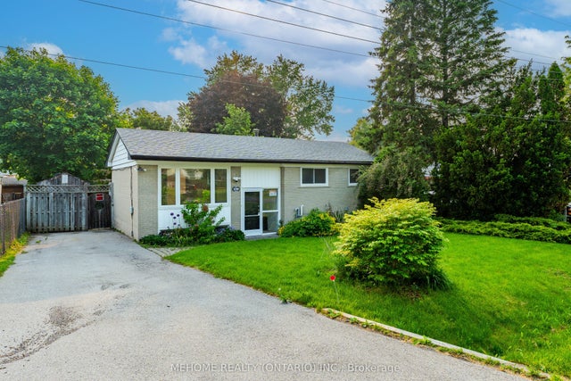 230 East Street, East Gwillimbury