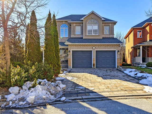 12 Bilberry Crescent, Richmond Hill