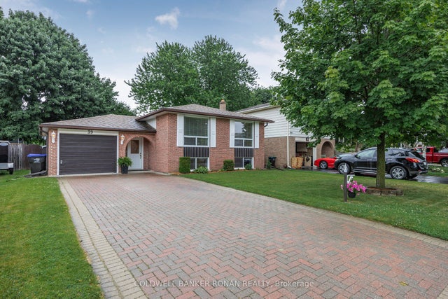 39 Mitchell Avenue, New Tecumseth