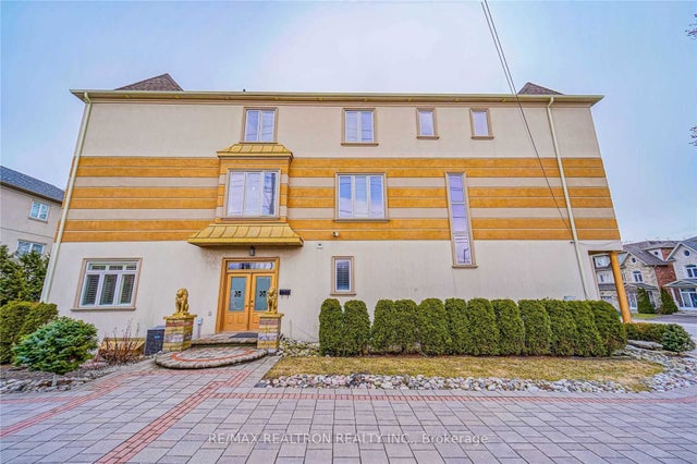 83 Elm Avenue, Richmond Hill