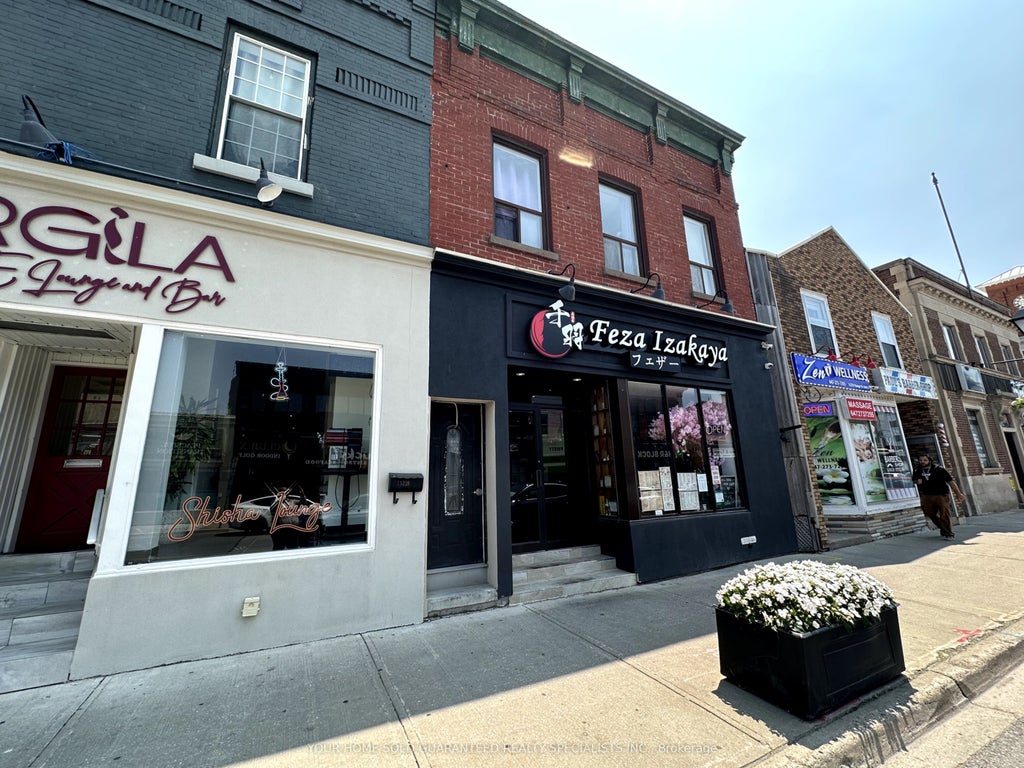 15229 Yonge Street 2, Aurora