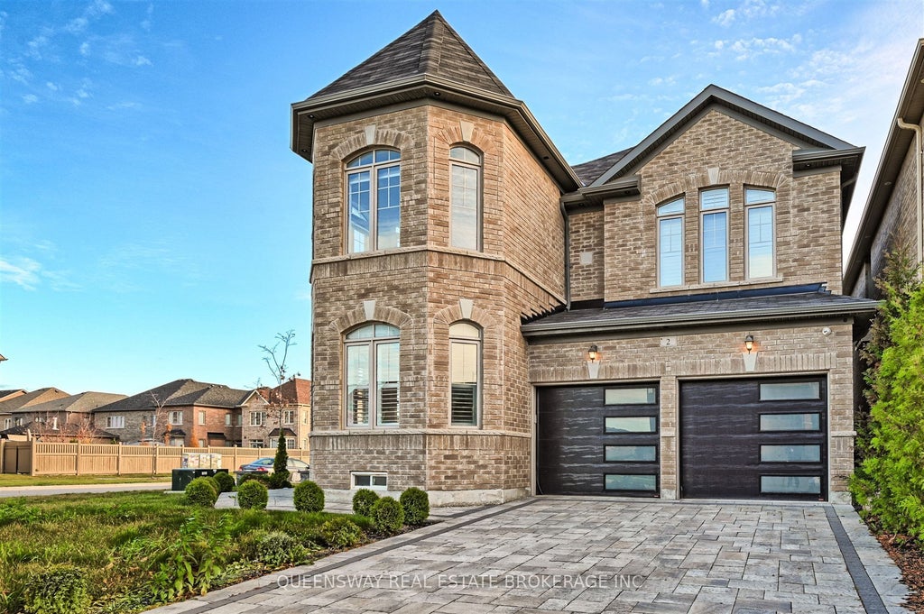2 Boone Crescent, Vaughan