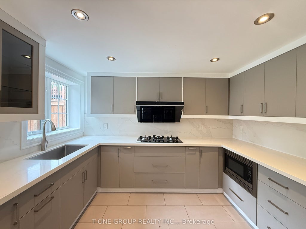 256 Boake Trail, Richmond Hill