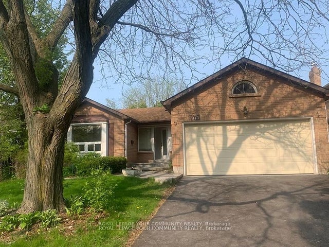 371 Selby Crescent, Newmarket