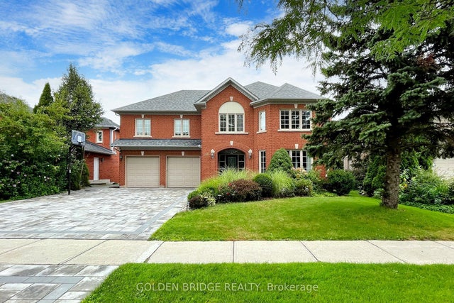 909 Stonehaven Avenue, Newmarket