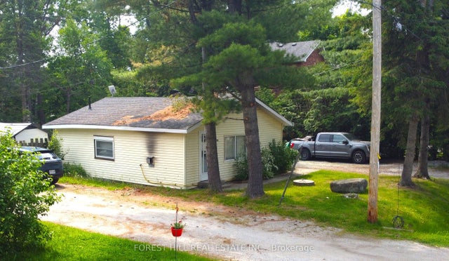 3195 Cowan Avenue, Innisfil