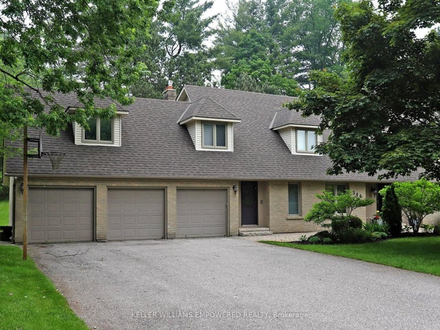 544 Woodland Acres Crescent, Vaughan
