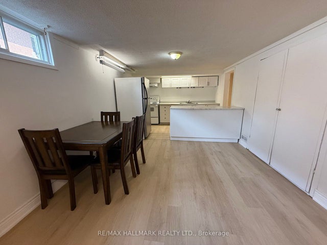 25 Richardson Drive Basement, Aurora