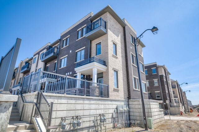 6 Maybank Lane, Whitchurch-Stouffville