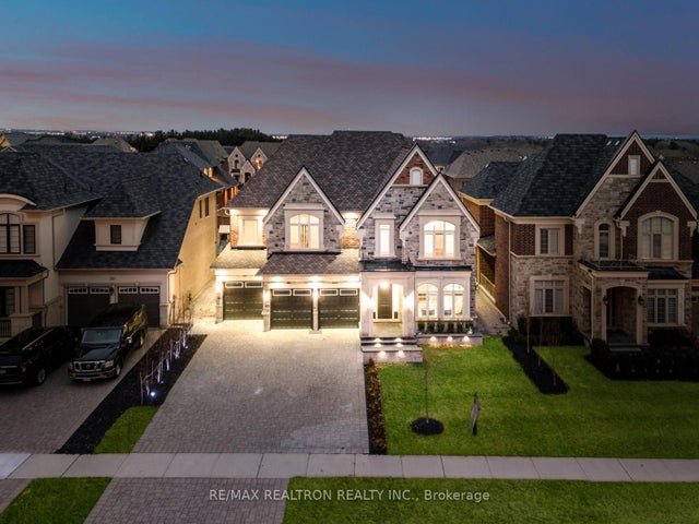 62 Endless Circle, Vaughan