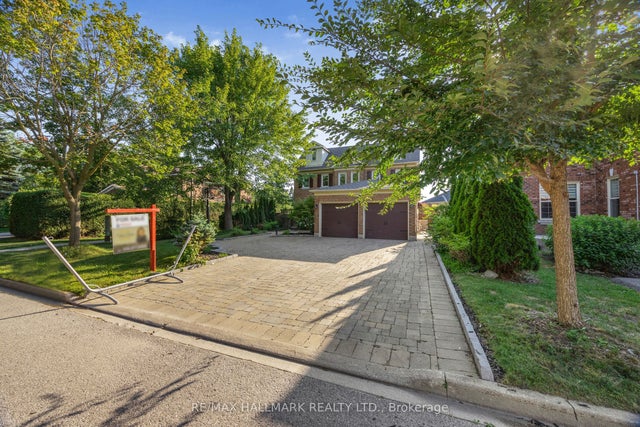 59 Oatlands Crescent, Richmond Hill
