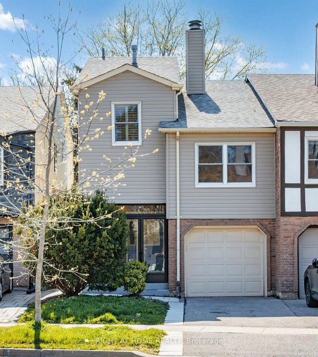 94 Reginald Crescent, Markham