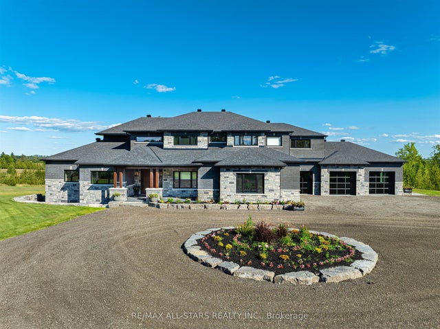 6374 Smith Boulevard, Georgina