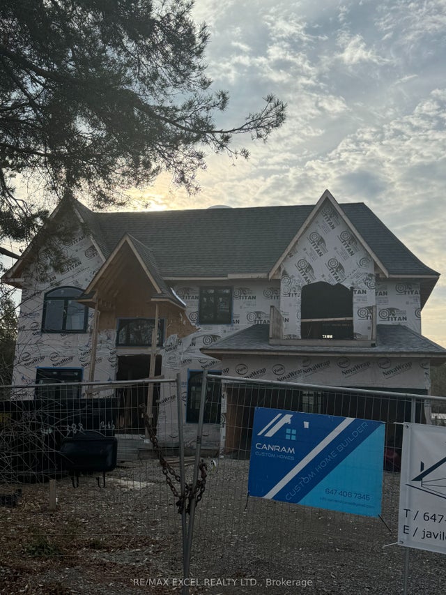 293 Annsheila Drive, Georgina