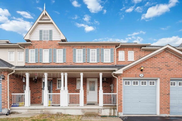 25 Maple Ridge Crescent, Markham