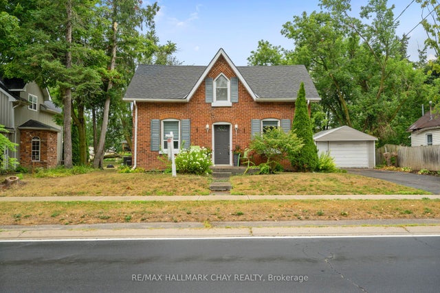 2088 Victoria Street, Innisfil