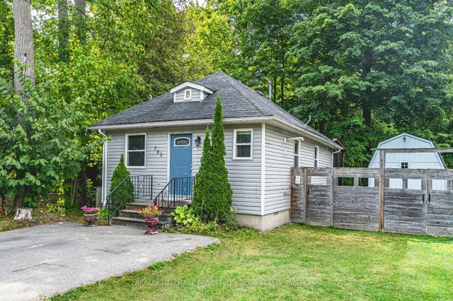703 Chestnut Street, Innisfil
