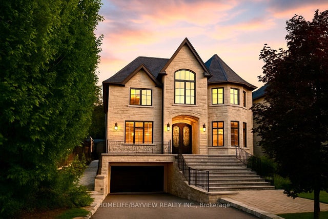 111 Hillview Road, Aurora