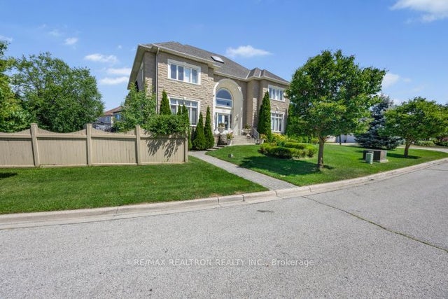 124 Boake Trail, Richmond Hill