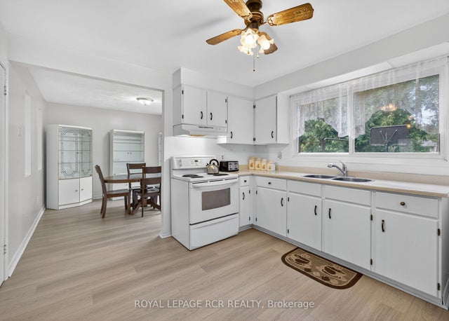 856 Magnolia Avenue, Newmarket