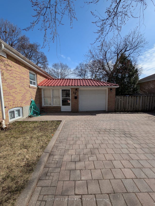 38 Harding Boulevard Bsmt 1, Richmond Hill