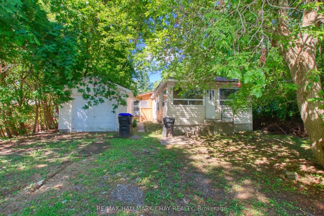 956 Carson Avenue, Innisfil