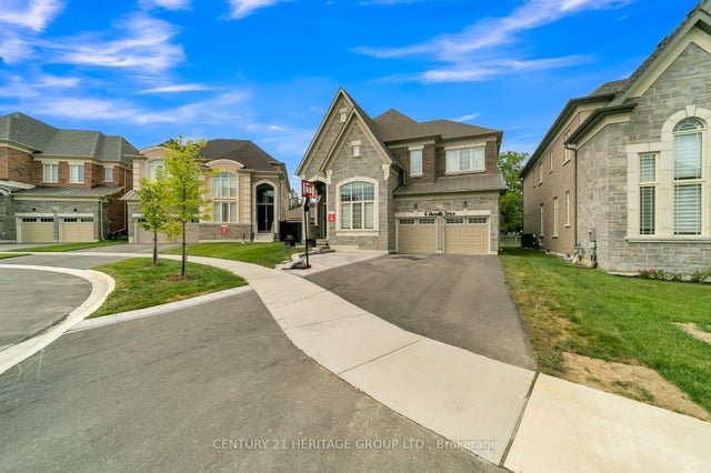 6 Menotti Drive, Richmond Hill