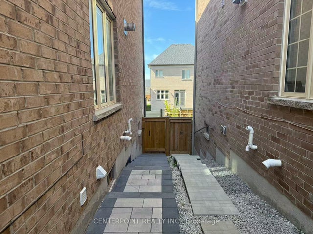 50 Drizzel Crescent Bsmt, Richmond Hill