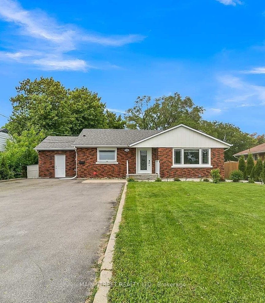 18166 Leslie Street, East Gwillimbury