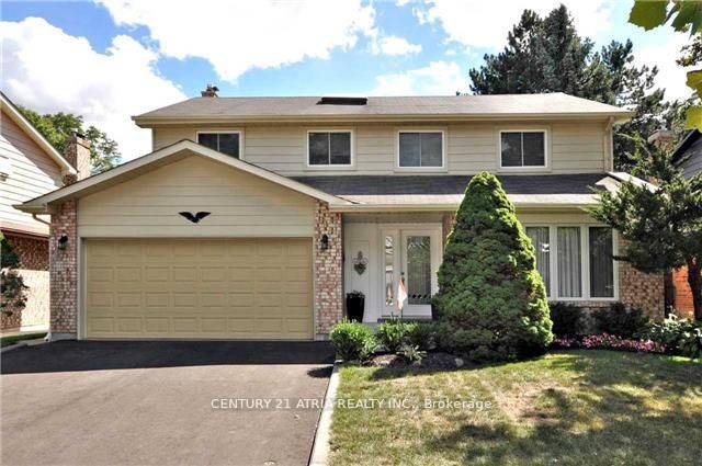 210 Centre Street W, Richmond Hill