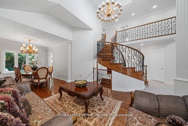 95 Shaftsbury Avenue, Richmond Hill