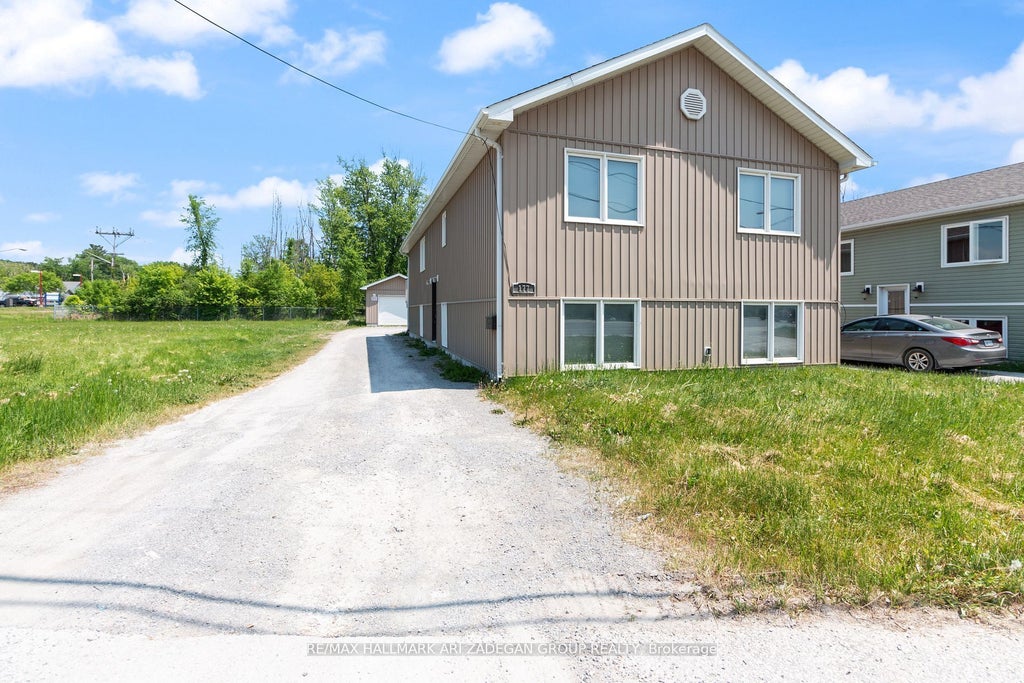 177 The Queensway S N/a Lower, Georgina