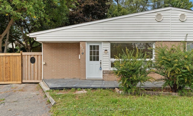 122 Longford Drive Basement, Newmarket