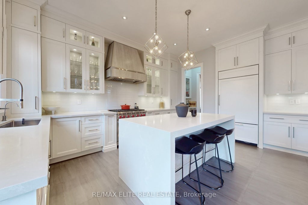 7 Colyton Court, Aurora