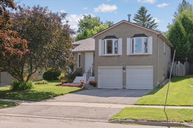 26 Stonehill Boulevard, East Gwillimbury