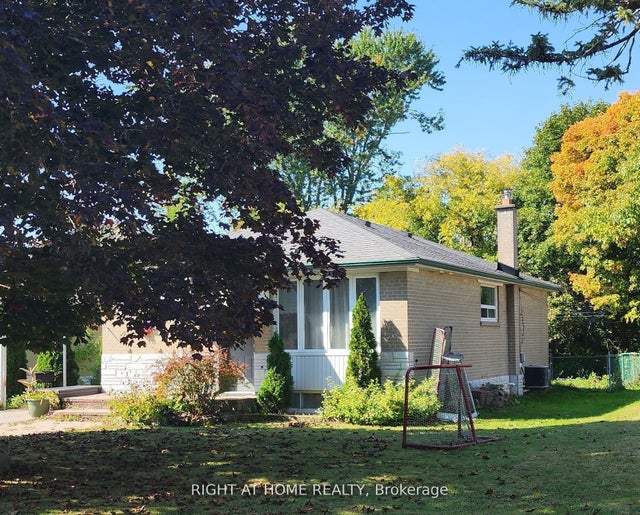 36 Child Drive Bsmt, Aurora