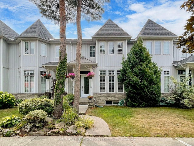 977 Lake Drive E, Georgina