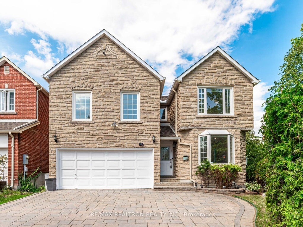 98 Rosedale Heights Drive, Vaughan