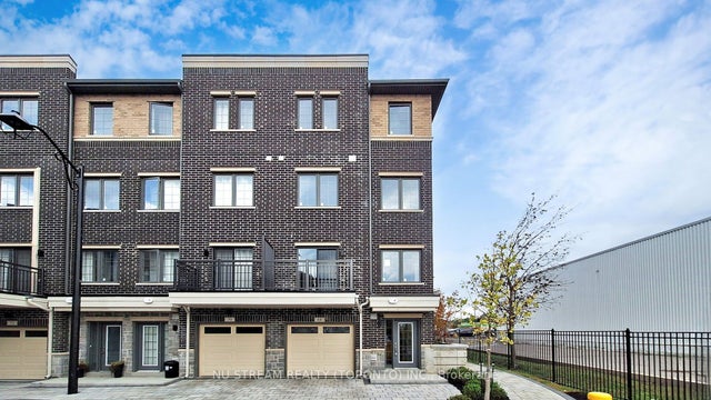 68 Clippers Crescent, Whitchurch-Stouffville
