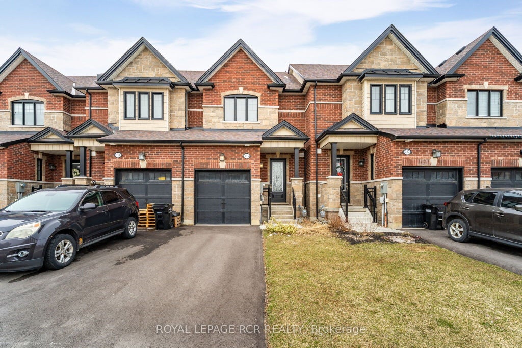 215 Walker Boulevard, New Tecumseth