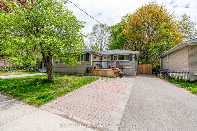 99 Cherrywood Drive Bsmt, Newmarket