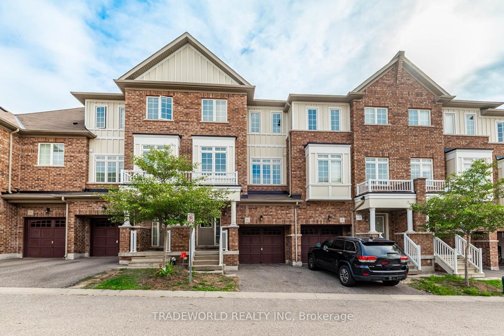 11 Roy Grove Way, Markham