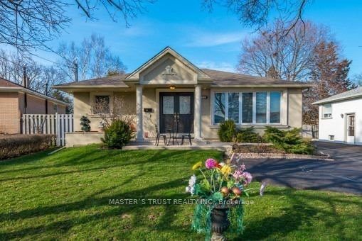 415 Marybay Crescent, Richmond Hill