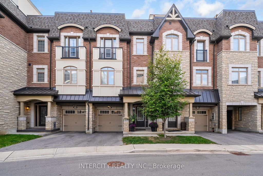 94 Glazebrook Drive, Vaughan