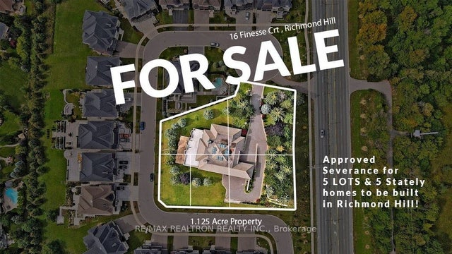 16 Finesse Court, Richmond Hill