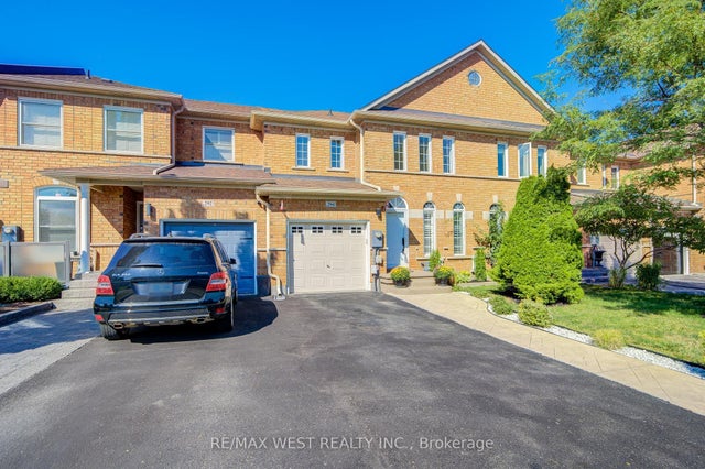 294 Hawkview Boulevard, Vaughan