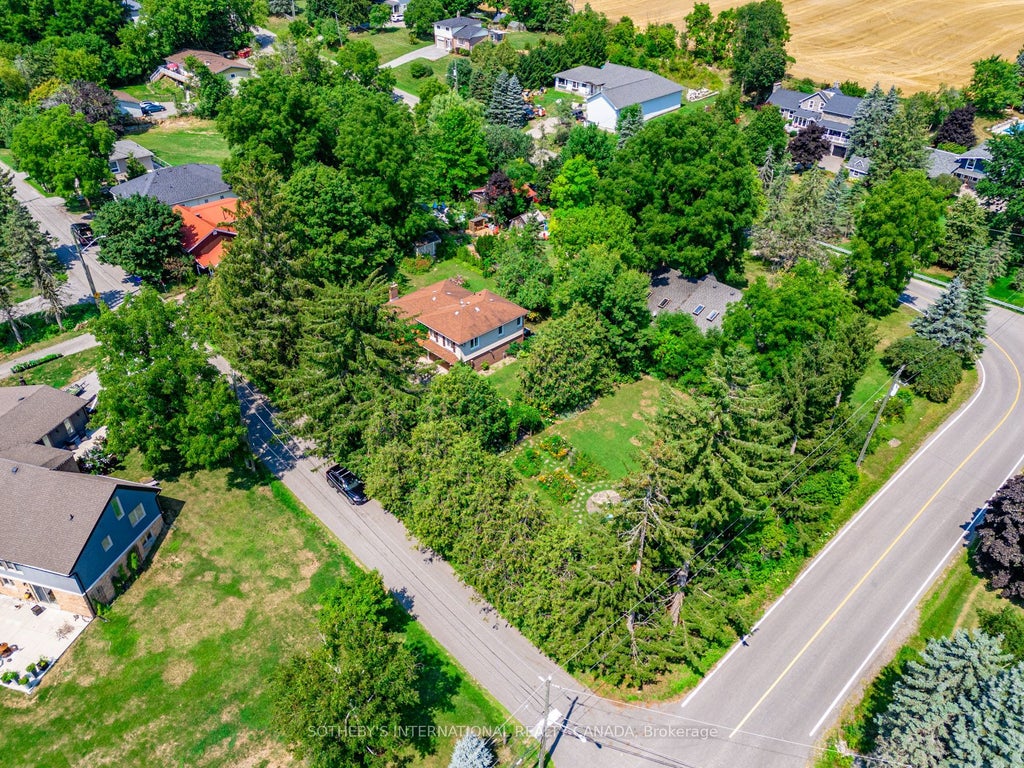 80 Centre Street, King