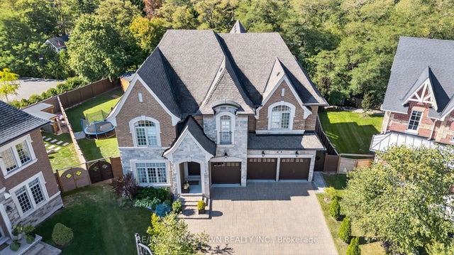 10 Annsleywood Court, Vaughan