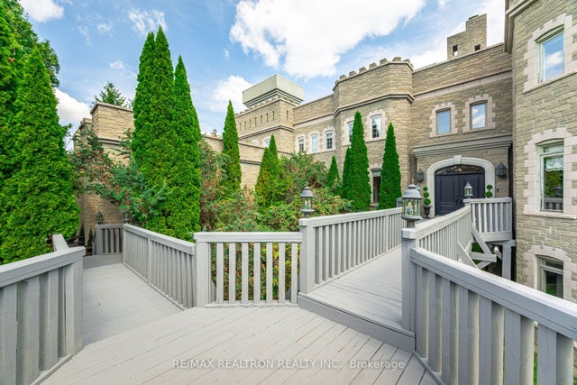 95 Loch Erne Lane, King