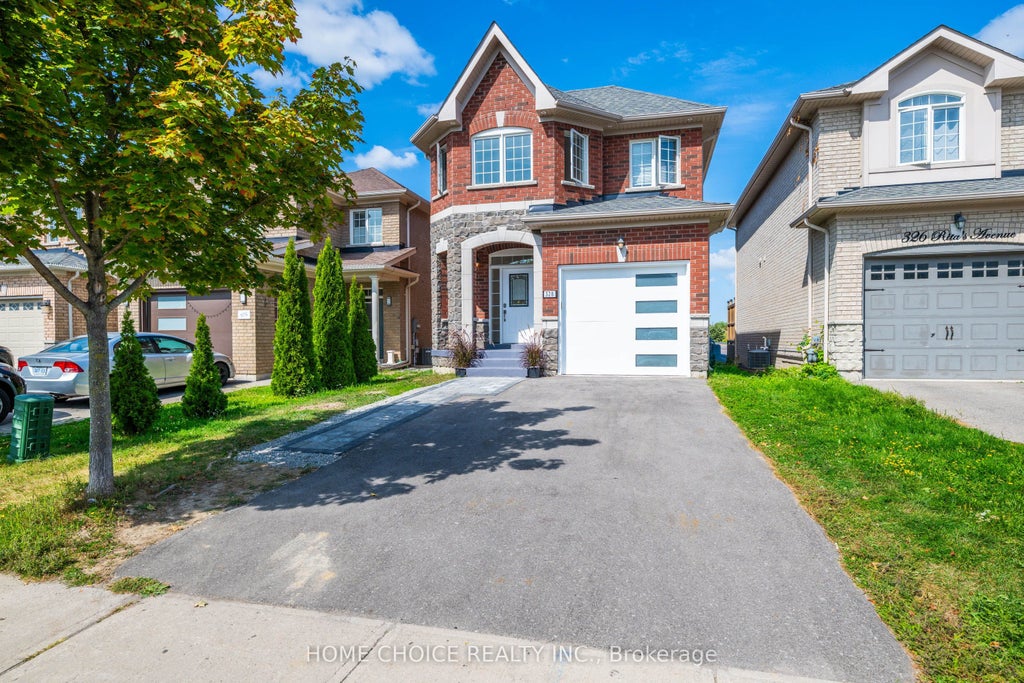 328 Rita's Avenue N, Newmarket